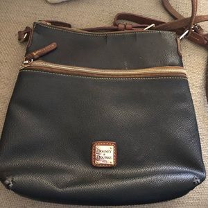 Dooney and bouke crossbody